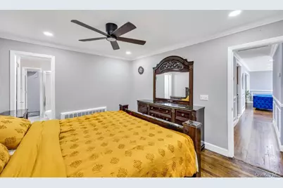213 Hillcrest Drive, Seaford, NY 11783 - Photo 16