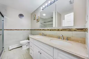 213 Hillcrest Dr, Seaford, NY 11783 - Photo 18