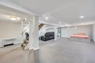 213 Hillcrest Dr, Seaford, NY 11783 - Photo 22