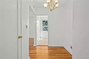 24 Winchester Ave, Yonkers, NY 10710 - Photo 8