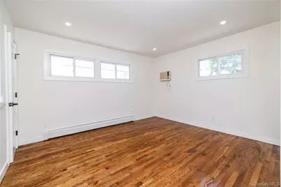 561 Woodbury Road, Plainview, NY 11803 - Photo 12