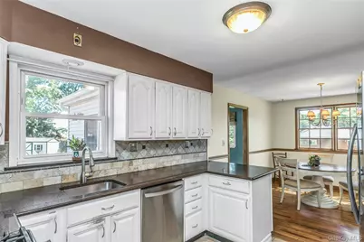 735 Muncey Road, West Islip, NY 11795 - Photo 8