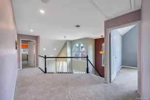 33 Peachtree Ct, Holtsville, NY 11742 - Photo 34