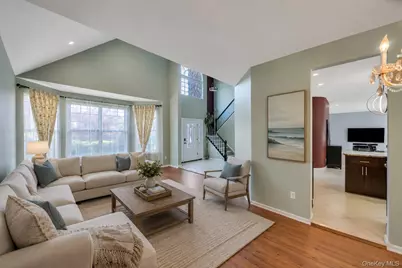 33 Peachtree Court, Holtsville, NY 11742 - Photo 16