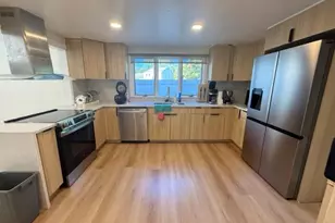 28 Floral Ave, Bethpage, NY 11714 - Photo 4