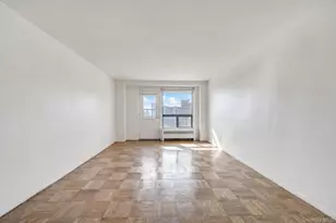 61-15 98th St, Rego Park, NY 11374 - Photo 16