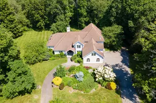 236 Hardscrabble Rd, North Salem, NY 10560 - Photo 2