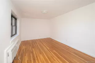 50 Brompton Rd, Great Neck, NY 11021 - Photo 20