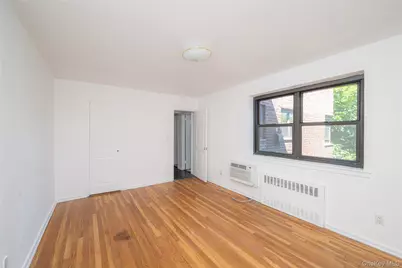 50 Brompton Road #Apt 3H, Great Neck, NY 11021 - Photo 22