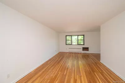 50 Brompton Road #Apt 3H, Great Neck, NY 11021 - Photo 10