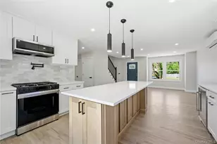 1707 N Gardiner Dr, Bay Shore, NY 11706 - Photo 14