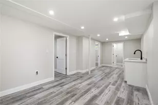 1707 N Gardiner Dr, Bay Shore, NY 11706 - Photo 28