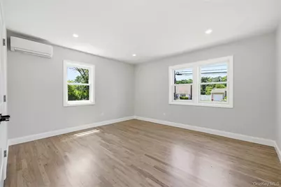 1707 N Gardiner Drive, Bay Shore, NY 11706 - Photo 18