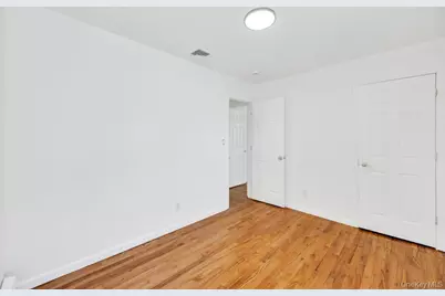 40 Fenwick Street, Greenlawn, NY 11740 - Photo 10