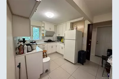 6111 159th Street, Fresh Meadows, NY 11365 - Photo 14