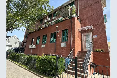 6111 159th Street, Fresh Meadows, NY 11365 - Photo 4