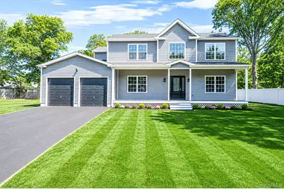 11 Henry Avenue, Ronkonkoma, NY 11779 - Photo 2