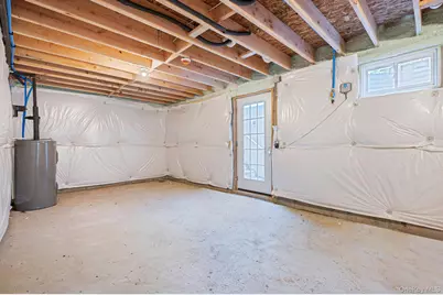 11 Henry Avenue, Ronkonkoma, NY 11779 - Photo 44