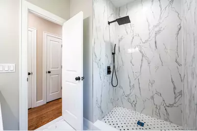 11 Henry Avenue, Ronkonkoma, NY 11779 - Photo 18