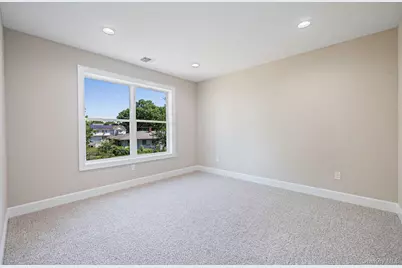 11 Henry Avenue, Ronkonkoma, NY 11779 - Photo 26
