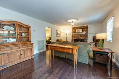 94 Woodhull Road, Huntington, NY 11743 - Photo 20