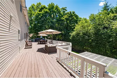 94 Woodhull Road, Huntington, NY 11743 - Photo 36