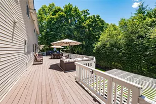 94 Woodhull Rd, Huntington, NY 11743 - Photo 36