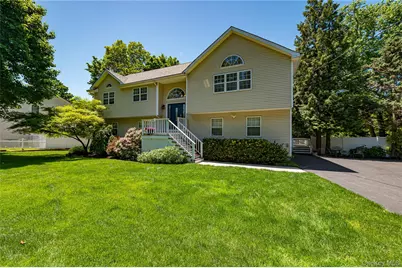 94 Woodhull Road, Huntington, NY 11743 - Photo 2