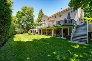 94 Woodhull Rd, Huntington, NY 11743 - Photo 32