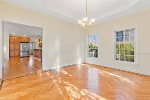 243 Knollwood Ave, Mamaroneck, NY 10543 - Photo 4