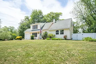3 Jamar Dr, Port Jefferson Station, NY 11776 - Photo 2