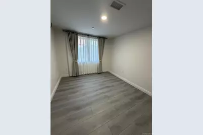 353 E 17th Street, Brooklyn, NY 11226 - Photo 4