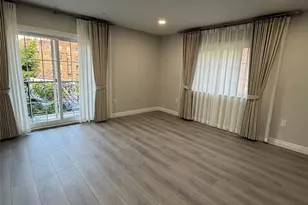353 E 17th St, Brooklyn, NY 11226 - Photo 2