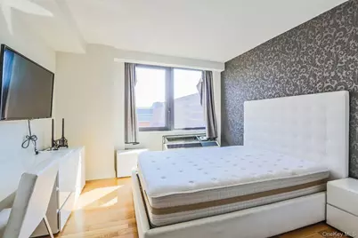 39-16 Prince Street #5A, Flushing, NY 11354 - Photo 8