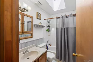 44 Aliperti Rd, Jamesport, NY 11947 - Photo 16
