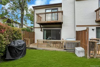 65 Cottonwood Court, Wantagh, NY 11793 - Photo 20