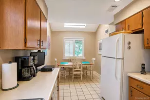 65 Cottonwood Ct, Wantagh, NY 11793 - Photo 12