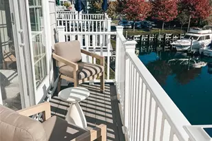 56 Ocean Watch Ct, Freeport, NY 11520 - Photo 8