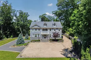 261 Harbor Rd, Cold Spring Harbor, NY 11724 - Photo 2