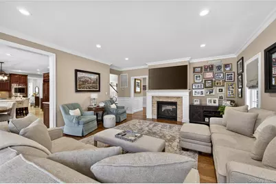 261 Harbor Road, Cold Spring Harbor, NY 11724 - Photo 10