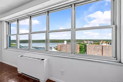 555 Kappock Avenue #21K, Bronx, NY 10463 - Photo 6