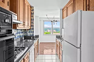 555 Kappock Ave, Bronx, NY 10463 - Photo 8