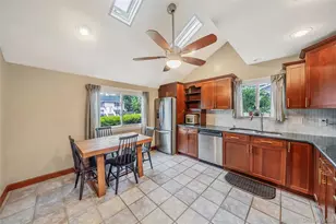 191 Grove St, Port Jefferson Station, NY 11776 - Photo 10