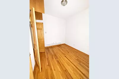 [Address not provided], Rockville Centre, NY 11570 - Photo 4