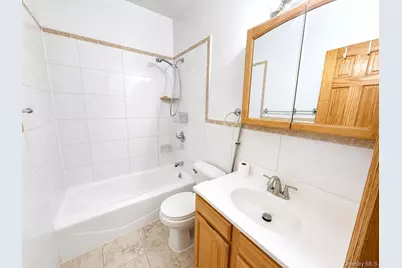 [Address not provided], Rockville Centre, NY 11570 - Photo 6