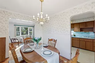 116 Prague St, Valley Stream, NY 11580 - Photo 10
