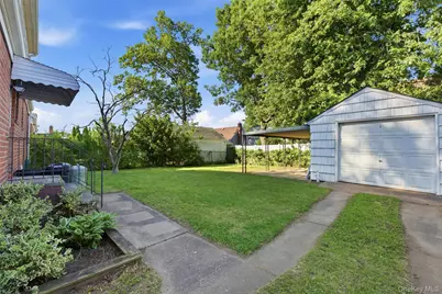 116 Prague Street, Valley Stream, NY 11580 - Photo 4