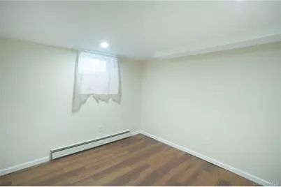 144 Carleton Avenue, Islip Terrace, NY 11752 - Photo 34