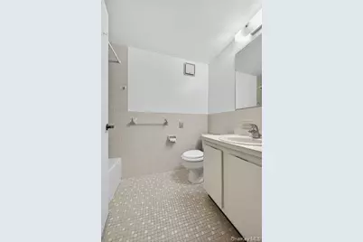 800 Willis Avenue #119, Albertson, NY 11507 - Photo 20