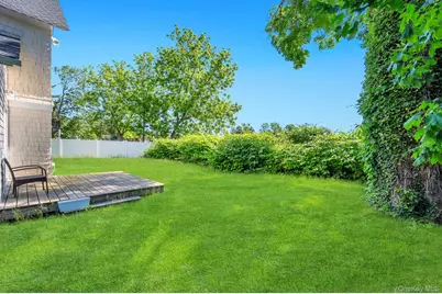 5 Hawkins Avenue, Smithtown, NY 11787 - Photo 32